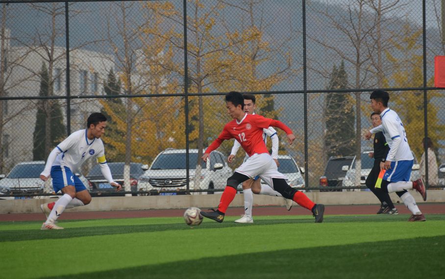  乌迪内斯定位球战术奏效，制胜头球锁定胜局