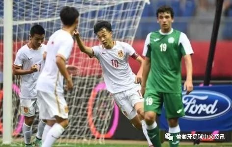  佛罗伦萨新援闪耀，意大利杯上演帽子戏法  